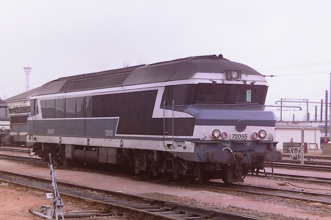 Tours St. Pierre Des Corps depot 15397.jpg