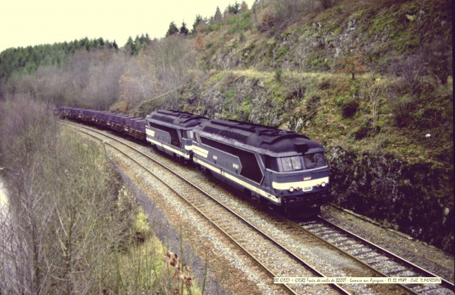 BB 67557 + 67582 - Lamure sur Azergues - 17.12.1989.jpg