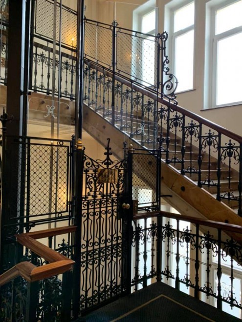 Bruxelles - Hotel Métropole - Ascenseur et cage de Gustave Eiffel_J. Daisomont-FB.jpg