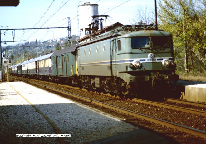 CC 7138 + VSOE - Miribel - 22.03.198.jpg