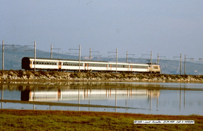 BB 7283 + corail - Rivesaltes - 22.09.1989.jpg