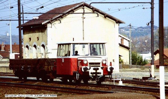 DU65 et plat S39 - Couzon au mont d'Or - 31.10.1989.jpg