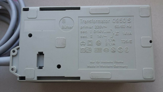 ROCO 10704 transformateur Bühler.jpg
