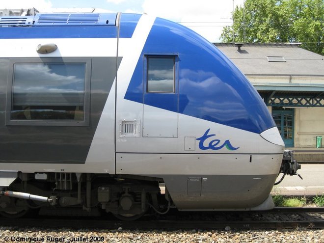 Z 27528 30 juillet 2009 05 reduit.JPG