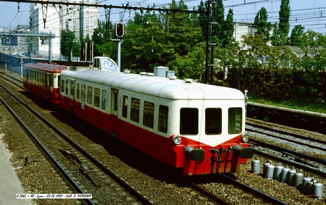 X 3865 + XR - Lyon - 03.05.1981.jpg