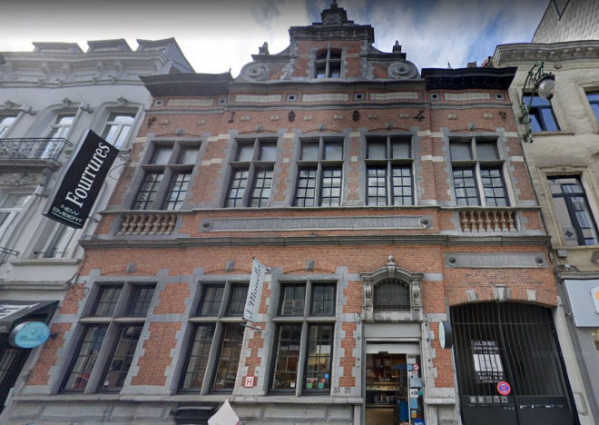 Bruxelles - Chaussée de Charleroi 31-33 chemins de fer_GoogleMaps.PNG