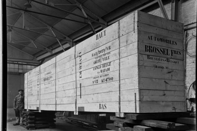 Bruxelles - Brossel caisse avec châssis de camion_Roland Coppens FB Vx Bruxelles.jpg