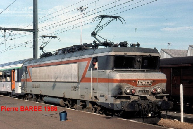 La BB 22278 à Saint-Pierre-des-Corps en 1986.jpg