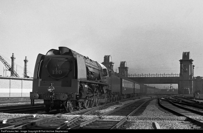 30_HLv 130_xx.08.1939 @ Oostende_railpictures.net.jpg