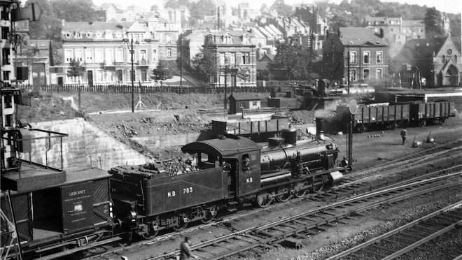 N-B 783_xx.xx.1935 gare de Namur_29356434_2032280463654989_2662359298037776384_o.jpg