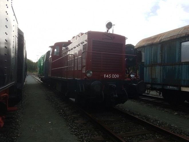 V45_009s.jpg