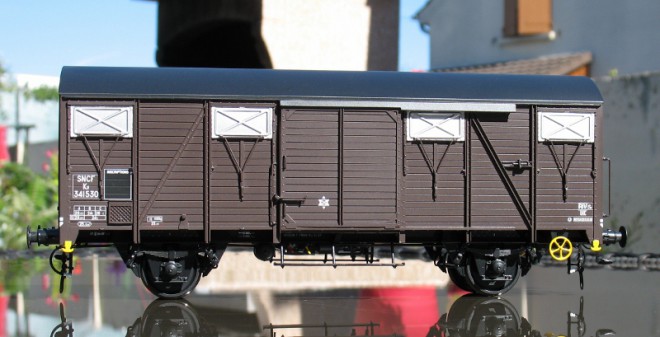 022 (800x409).jpg