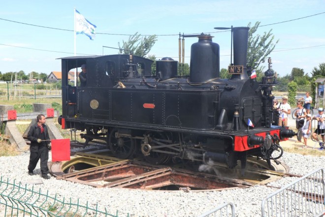 FB8A2998s.jpg