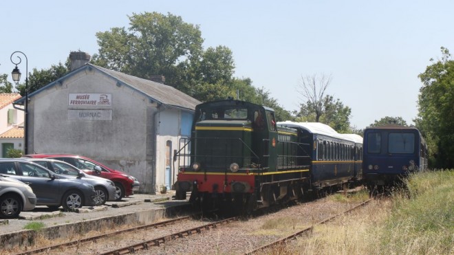 FB8A3086bS.jpg