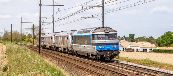 BB 67424-75320-75333-67445 Train 372917 Bordeaux-St-Jean - Brive-la-Gaillarde Beautiran ([...].jpg