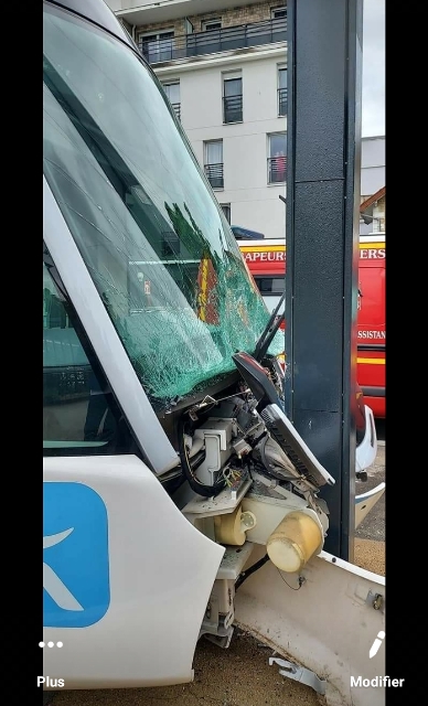 accident TRAM T 9 003.jpg