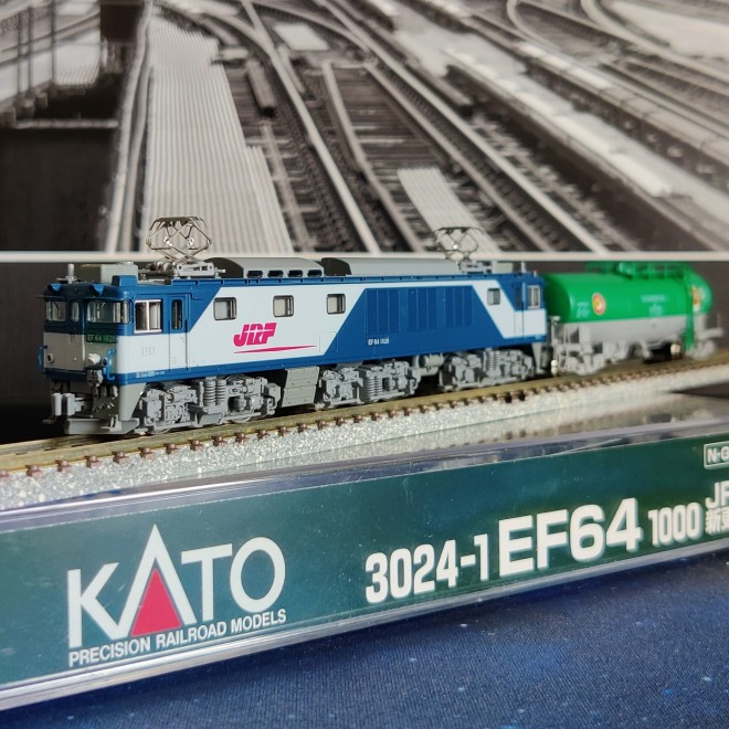 EF 64-100.jpg