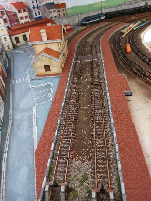 decollage.jpg