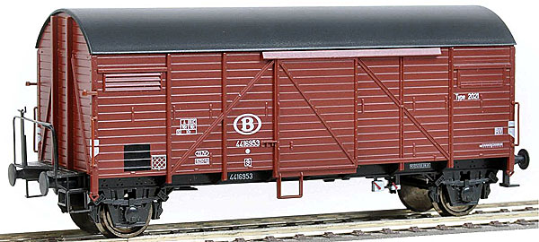 roco-ro67361-wagon-couvert-brun-a-essieux-bremen.jpg