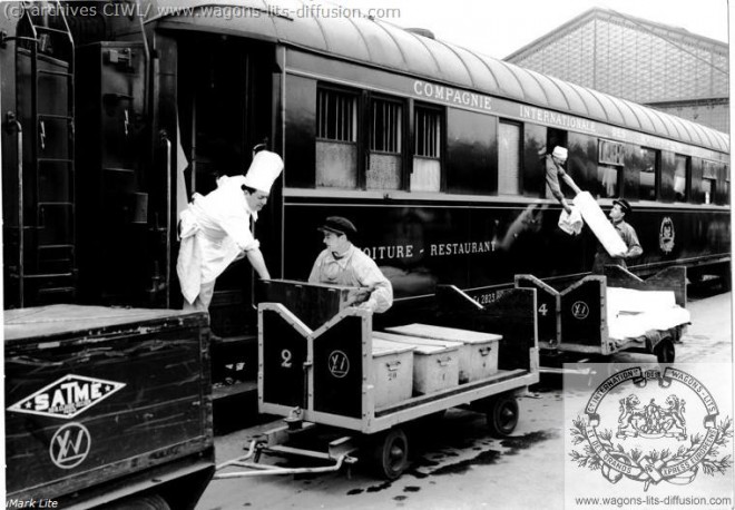 1923 Train Bleu.jpg