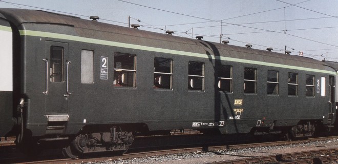 B8 U53 1985.jpg