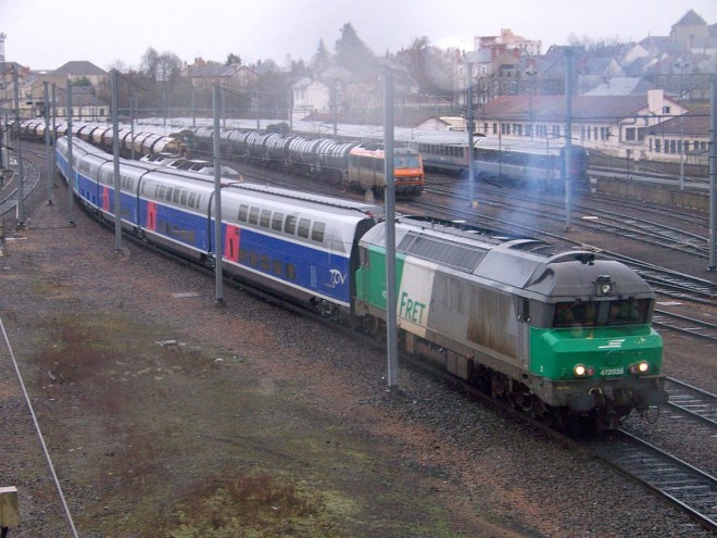 CC 72035 TGV Duplex Nevers 24 01 2007.jpg