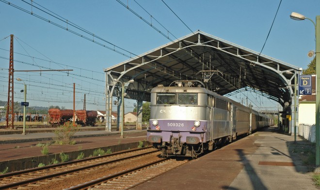 PUYOO-Gare-0015brw.jpg