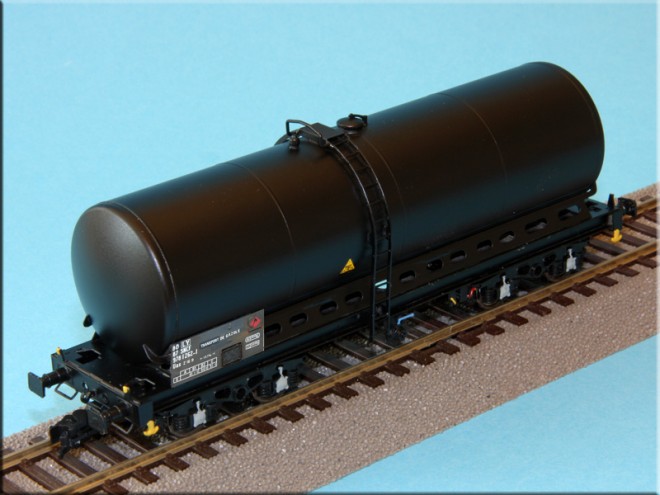 smd7000803.jpg