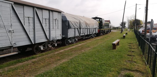 rame marchandise au départ.jpg