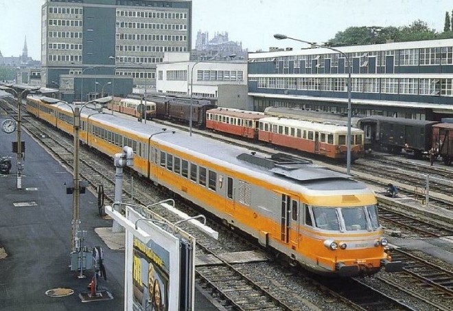 Turbotrain RTG en gare de Nantes.jpg