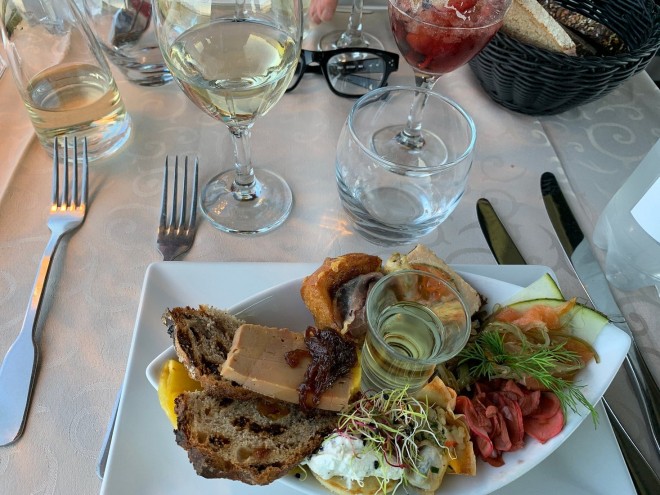 diner dans le SOE.jpg