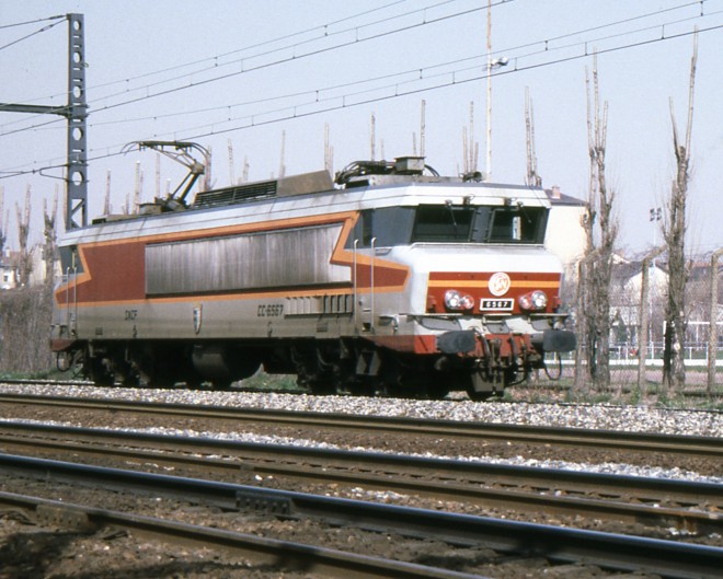 CC 6567 - Solaize - 06.04.1988.jpg