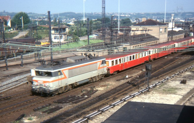 BB 7200 + ZR - Lyon - 03.1981.jpg