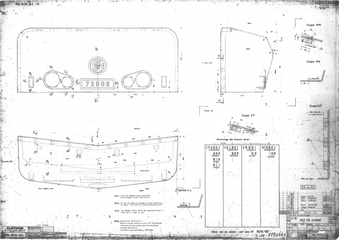 10-779 049 nez de cabine.jpg