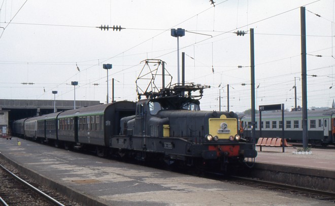BB 12020 - Metz - 10.1990.jpg