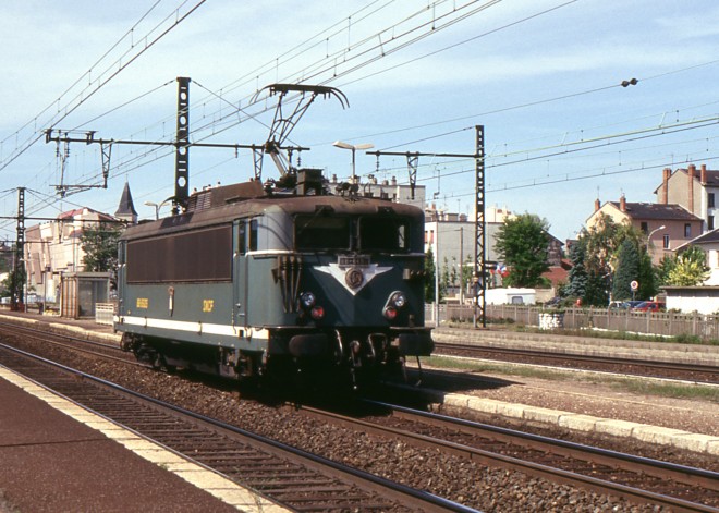 BB 8605 St Fons 23-05-1991.jpg