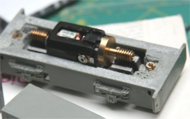 Y 5100 chassis 01.jpg