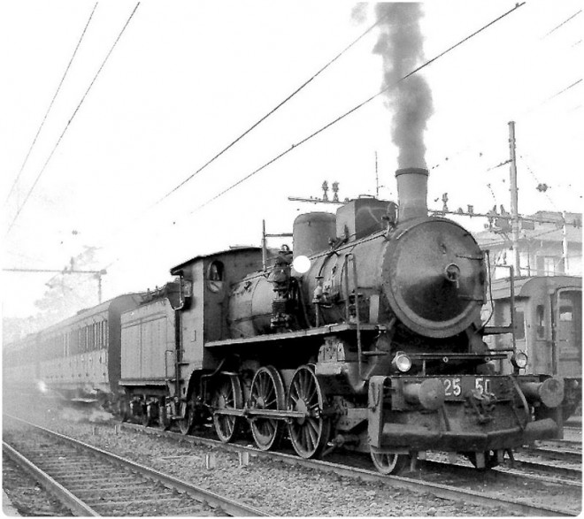 Screenshot 2024-06-01 at 11-01-22 Locomotiva a vapore FS 625.jpg