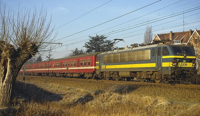 1209 + M4.jpg