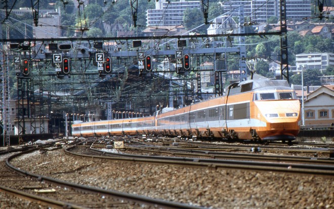 TGV 74 N°23147 Lyon Perrache 19-07-1996-12170.jpg