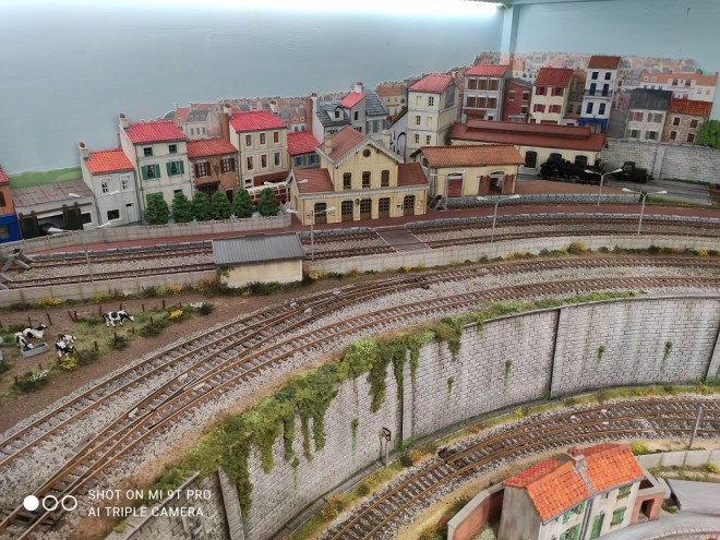GARE 1.jpg