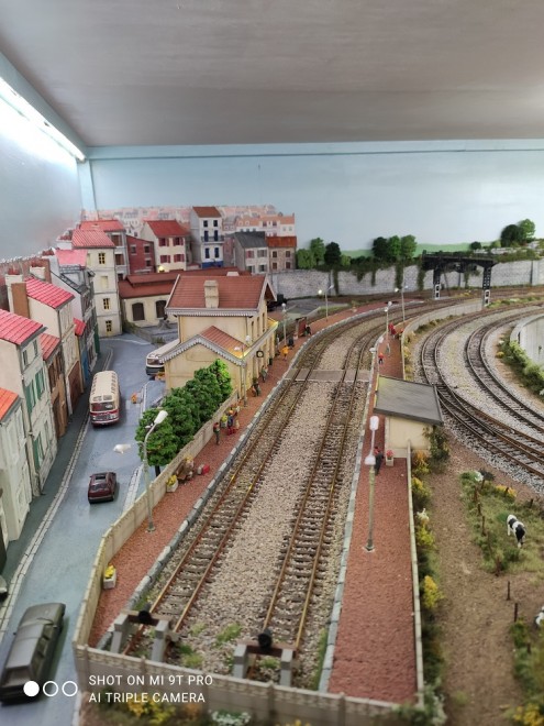 GARE 3.jpg