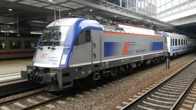 pkp-intercity-eu44-husarz-5-853371.jpg