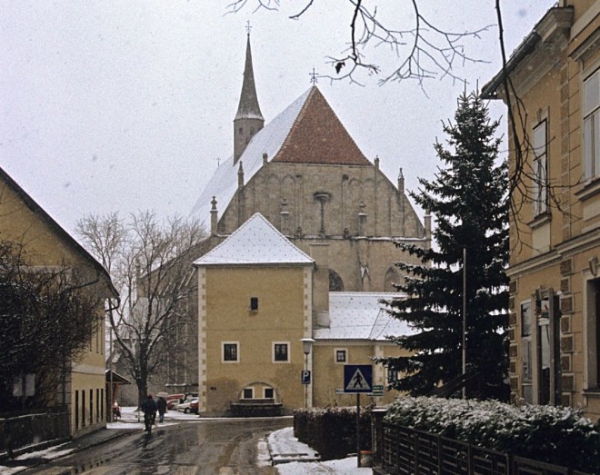 NeubergMünster.JPG