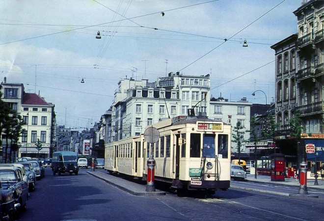 Tram L SNCV Place Rouppe 300561.jpg