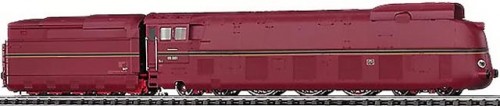 BR05 001 Märklin.jpg