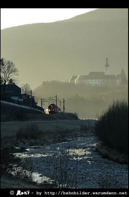 ZSchlossGloggnitz.JPG