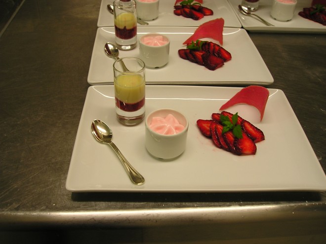 Fraises ,etc1.JPG
