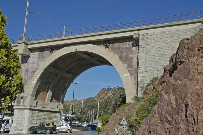 Viaduc-La-Rague-004rw.jpg