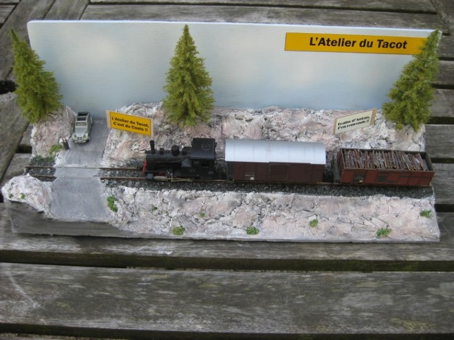 présentoir tacot.jpg